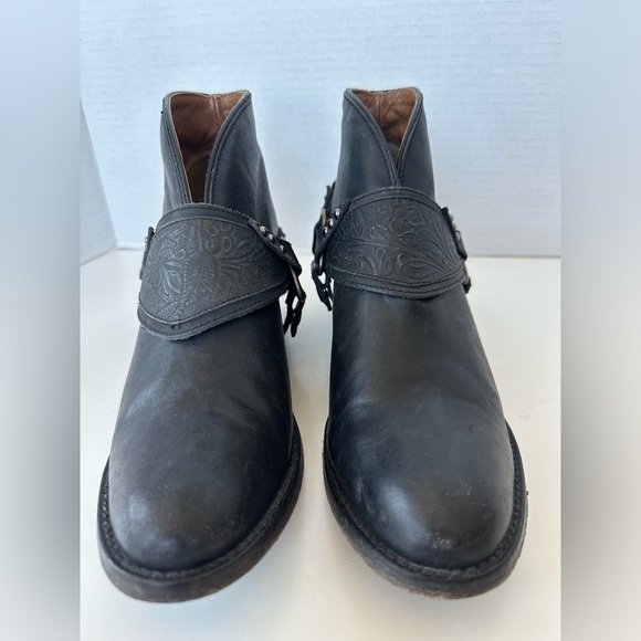 Matisse Danny Distressed Leather Western Removable Harness Cowgirl Bootie - Picture 5 of 10